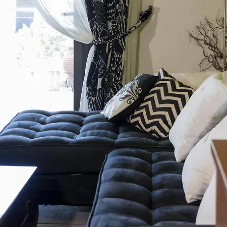 Crystal Pool Apartment By Booking Kottas - Egeopelagitika