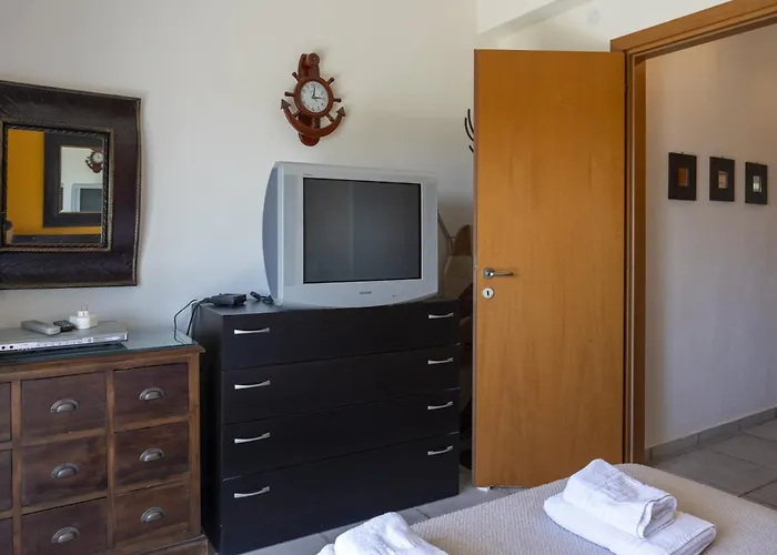 Crystal Pool Apartment By Booking Kottas - Egeopelagitika * Possidi